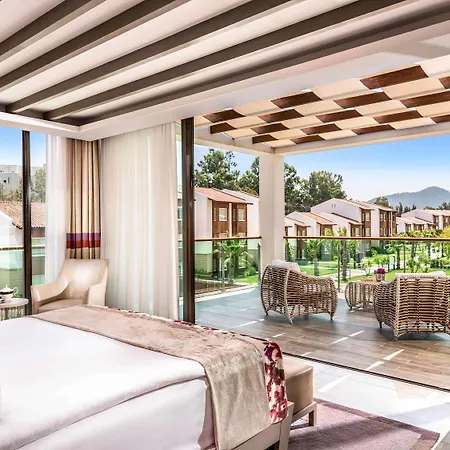Rixos Premium - The Land Of Legends Access تيكيروفا
