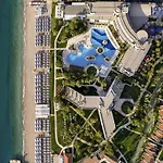 אתר נופש Rixos Premium - The Land Of Legends Access 5*
