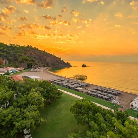 منتجع Rixos Premium - The Land Of Legends Access تيكيروفا