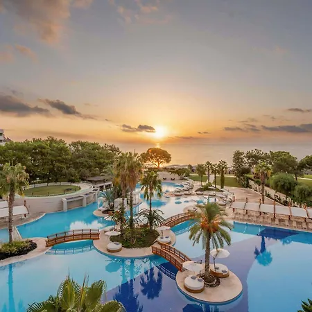 Rixos Premium - The Land Of Legends Access אתר נופש טקירובה