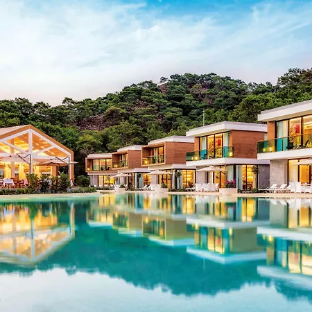 Rixos Premium - The Land Of Legends Access טקירובה